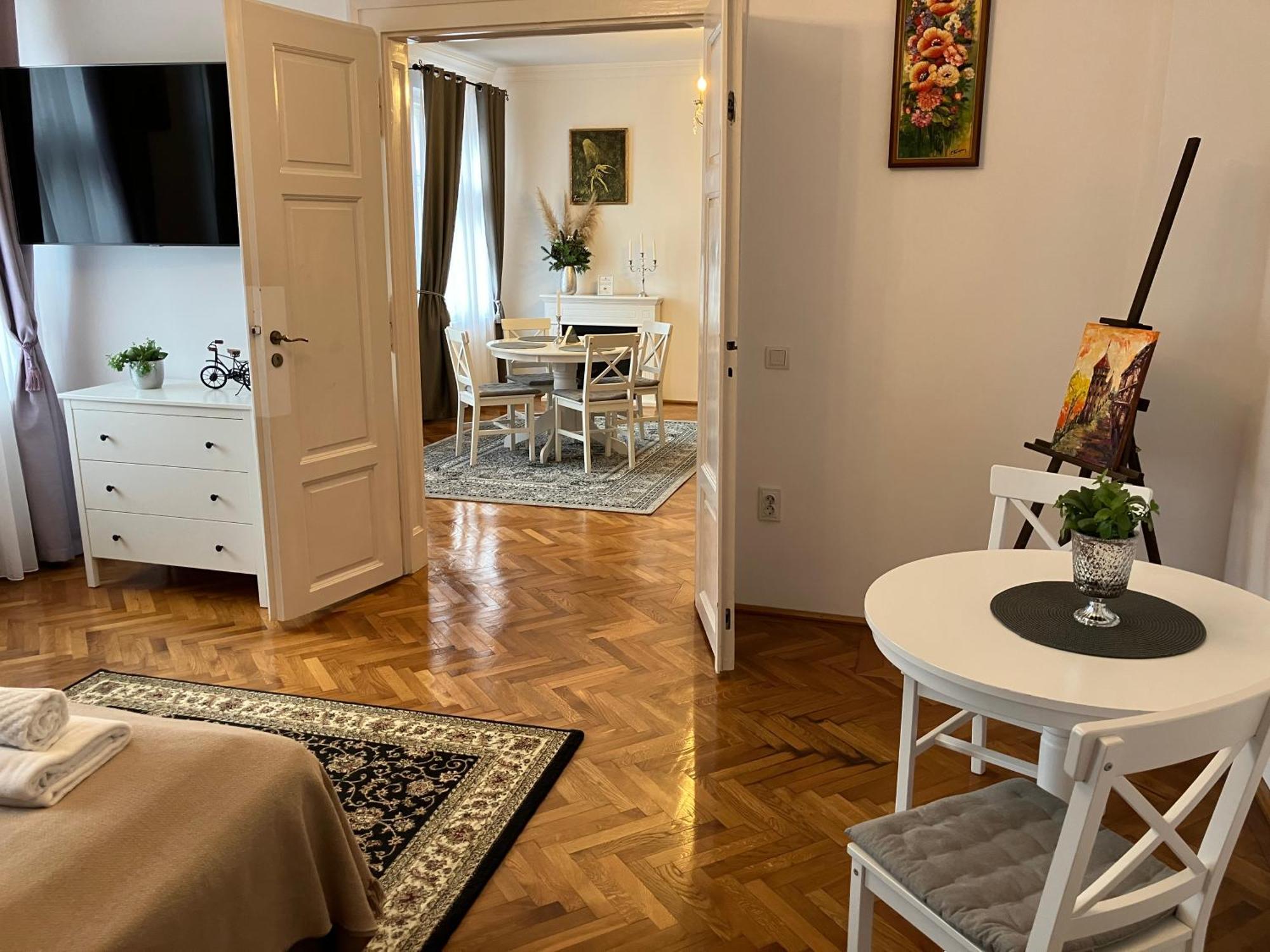 Residence Piata Armelor Σίμπιου Εξωτερικό φωτογραφία